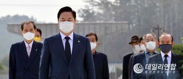 김두관, “윤 총장 광주정신 모욕… 끌어내려야”-광주방문(자료=김두관 의원실)