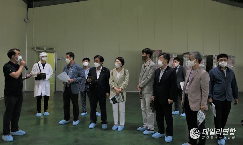 농산업경제위원회, 고춧가루 가공공장 등 현지의정활동(자료제공=전북도의회)