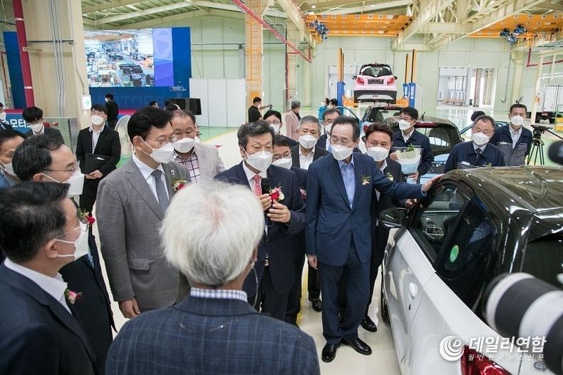 중대형 전기버스, 1톤 전기 트럭 등 친환경 상용차 생산기지(사진=군산시)