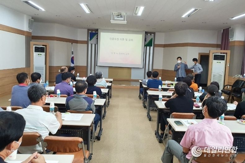 정읍시, 한우 자가 인공수정 농가 교육 ‘호응’(사진=정읍시청)