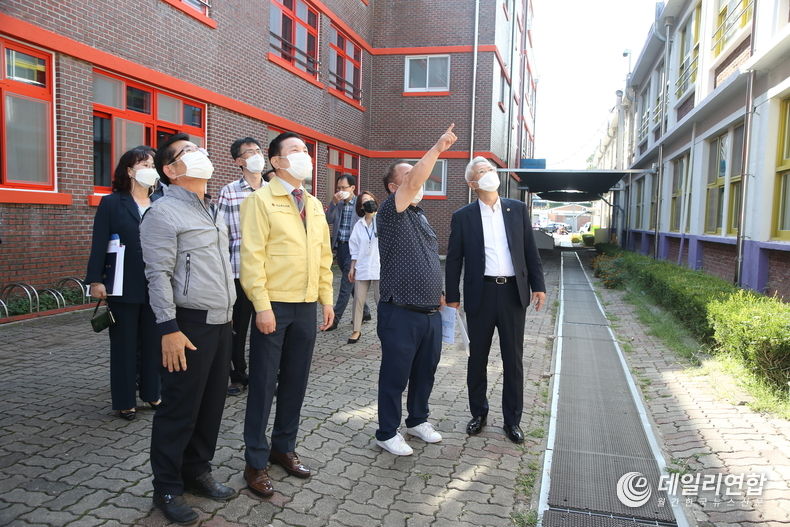 사진=전북도의회 송지용 의장과 김정수 예산결산특별위원회 위원장 현장을 방문
