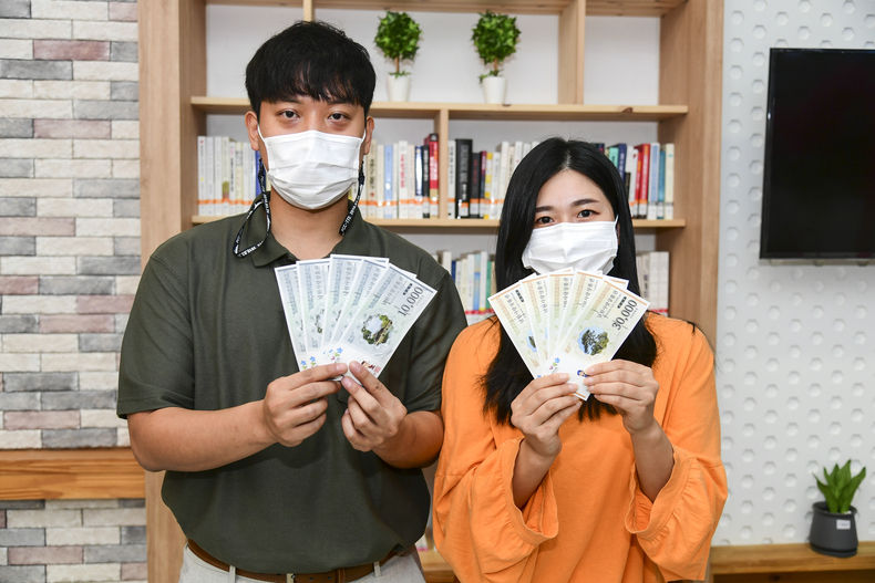 지류형 남원사랑상품권 큰 인기 속 조기 완판 예정(사진=남원시)