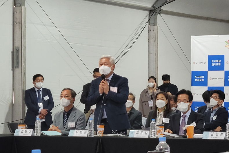 황인홍 무주군수... 지역맞춤형 도시재생사업 추진 (사진=무주군)