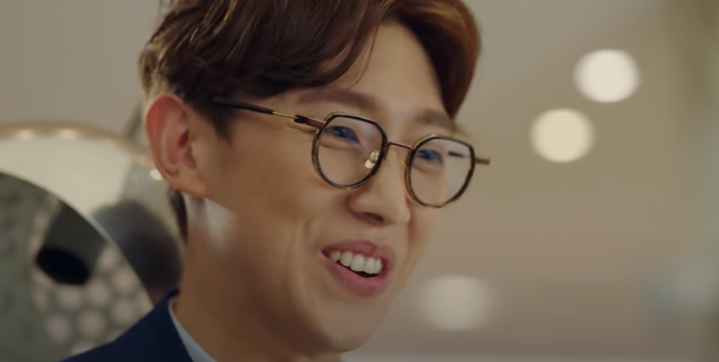 사진설명: ‘이상한 변호사 우영우’에서 변호사 정명석 역할로 연기 변신이 기대되는 강기영 배우. 사진출처= 유튜브화면캡쳐