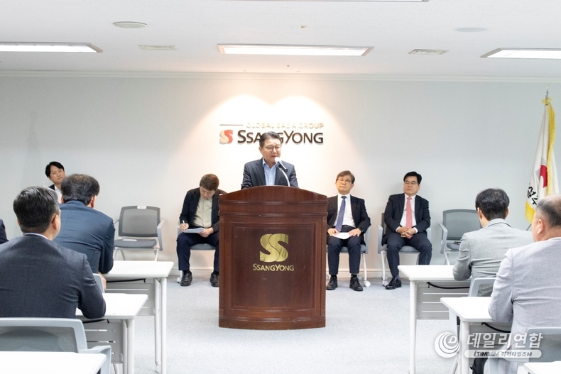 쌍용건설 창립 47주년을 맞아 기념식을 개최하고 김인수 대표이사 기념사를 하고 있다. /사진=쌍용건설
