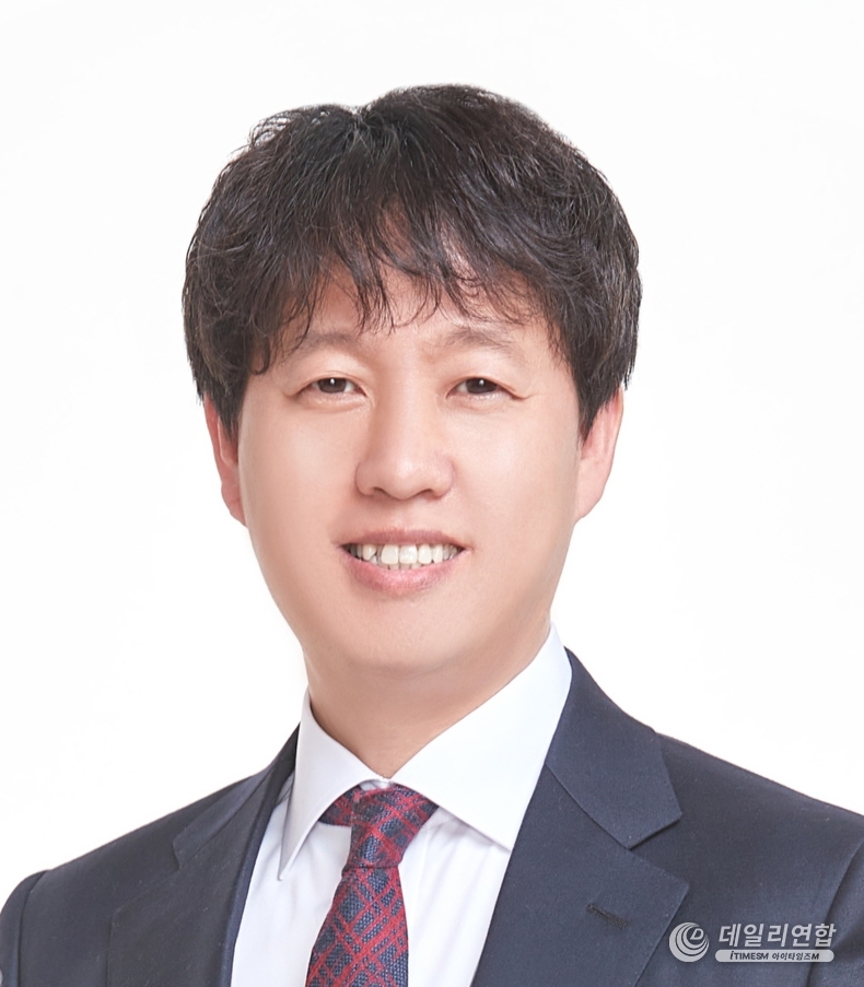 사진= 김상문 정치칼럼니스트