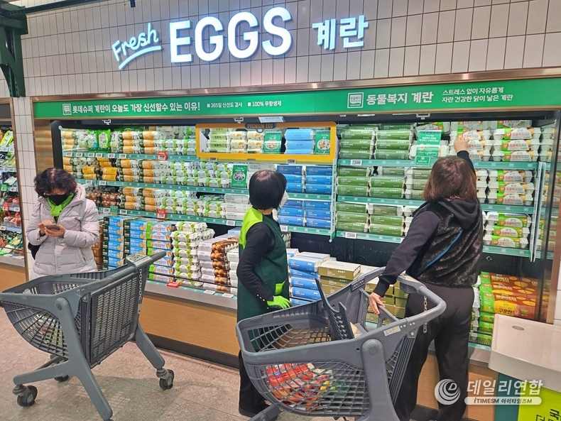 롯데슈터 드랑크로서리 도곡점 진열대. /사진=롯데쇼핑 제공 