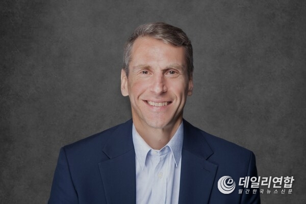 Greg Stolt, Senior Vice President of Basketball Operations