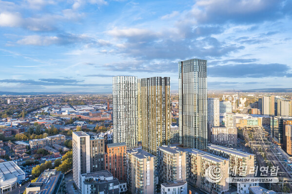 Starlight Investments acquires 40-storey residential tower under development in Manchester's Greengate neighborhood (Development rendering). Starlight Investments acquires 40-storey residential tower under development in Manchester's Greengate neighborhood (Development rendering).