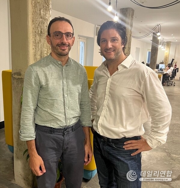 APRIL Asia Regional CEO Romain Di Meglio with Novo AI Co-founder & Chief Strategy Officer Julien Condamines APRIL Asia Regional CEO Romain Di Meglio with Novo AI Co-founder & Chief Strategy Officer Julien Condamines