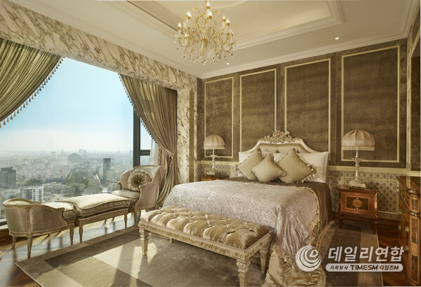 The Reverie Suite bedroom adorned with Provasi interior furnishings The Reverie Suite bedroom adorned with Provasi interior furnishings