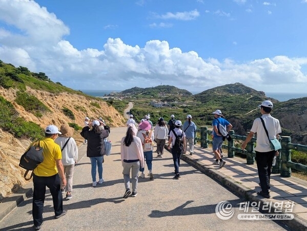 Tung-Chu Dongyangshan Trail Tung-Chu Dongyangshan Trail