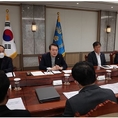 윤 대통령 “화물연대 정상운행 방해·위협은 범죄행위…끝까지 추적, 신속 엄정 처벌”