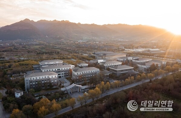 Perennial Alzheimer's Care Village Xi'an - Hero