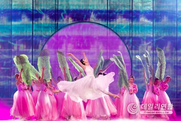 The Performance at the Gala（Photo by Huang Runxuan）