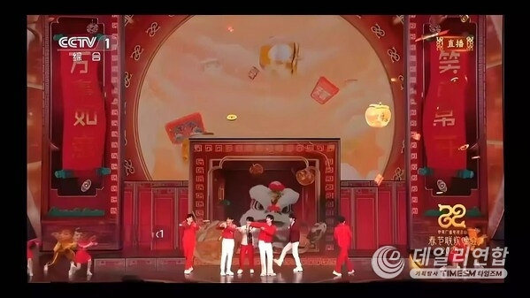 In Ascending Heights, Unilumin used AI to bring the traditional lion dance to life.