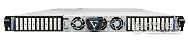 Silicon Motion showcases MonTitan™ SM8366 controller based Unigen Cheetah SSDs on the VAST Data Ceres V2 platform