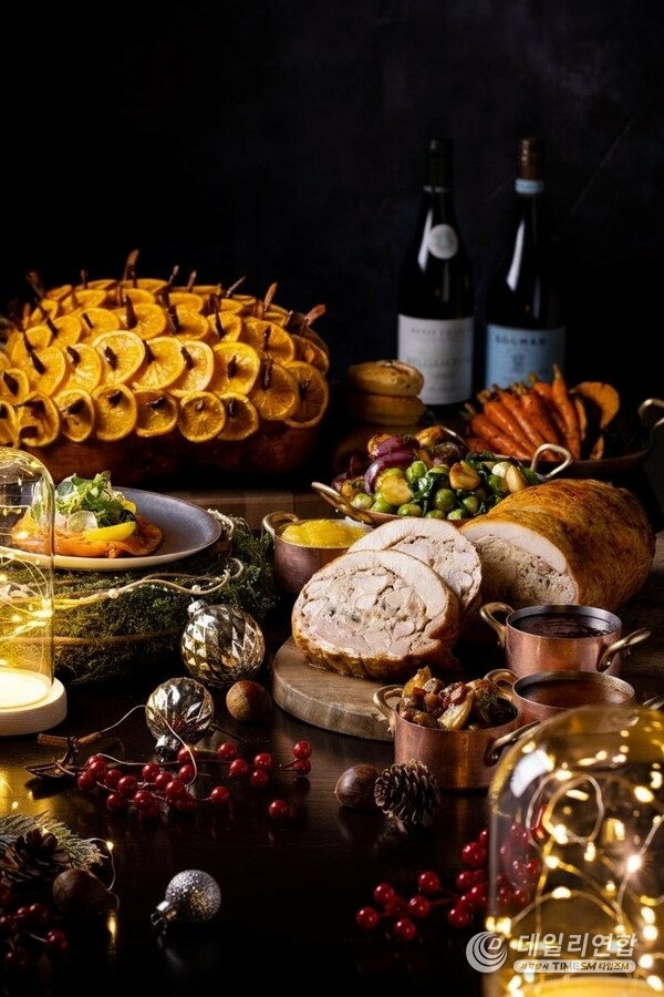 The Manor – Festive Celebrations at Home