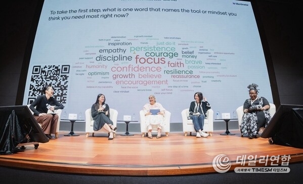 Yvette Kong and Anna Yao from Project Melo moderated a panel with Yidan Prize laureates, Dr Rukmini Banerji, Professor Usha Goswami, and Angeline Murimirwa, about their turning points as educators.