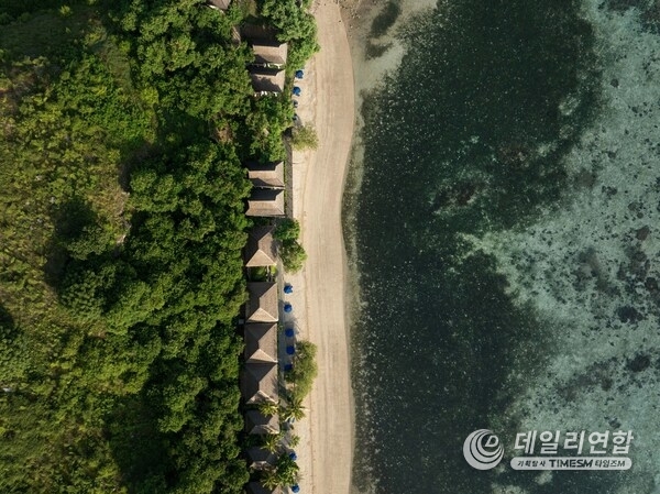 수다말라 리조트, 태양광 에너지 도입과 산호초 복원으로 지속가능 관광 강화