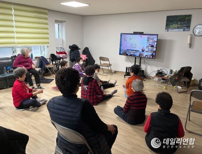 ‘달서 스마트경로’ 어르신 대상 투표안내 교육 사진