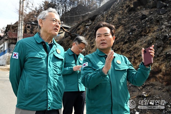 문체부장관. 방문