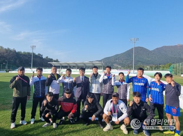 윤건영 충북교육감, 제45회 전국장애인체육대회 충북선수단 격려 위해 부산 방문