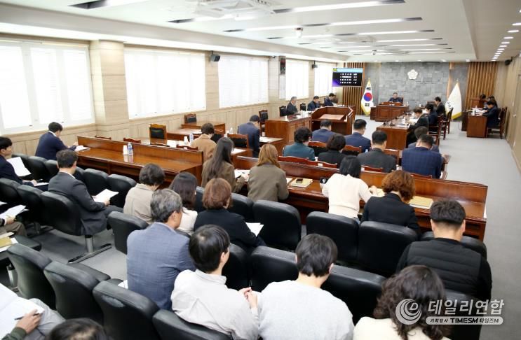 영광군의회, 제32회 의원간담회서 현안 집중 논의