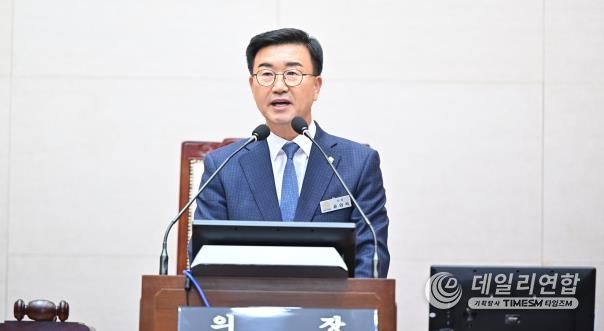 완주군의회 정례회 개회… 유의식 의장 “향후 15년 좌우할 중대한 분기점”