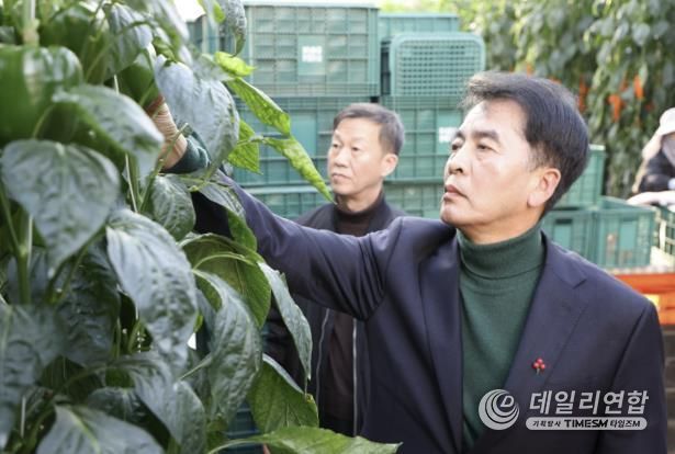 보은군, 선도 스마트팜 ‘썬메이트’ 견학... 지역 스마트농업 확산 박차