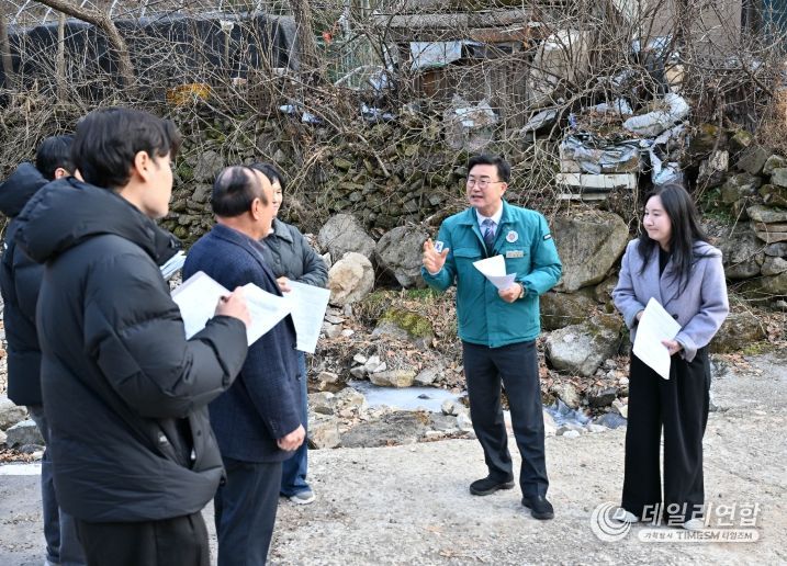 유의식 의장, 마수대마을 현장 민원 청취