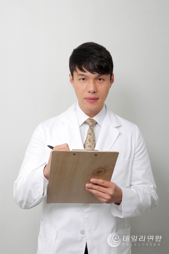 스마일성형외과 배병기원장