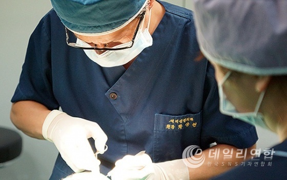 세미성형외과 박상현 원장