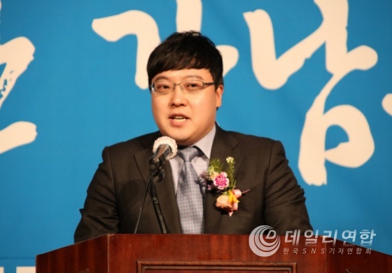(사진: 이관수의장 강남구의회, 강남(병)지역위원장)